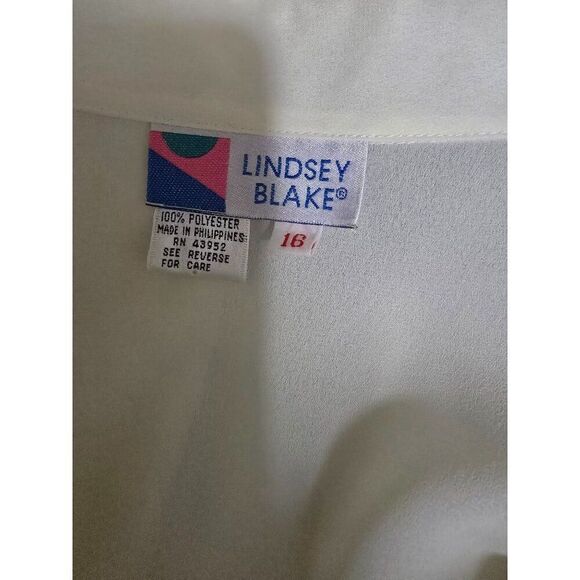 Vintage Lindsay Blake sz16 Womens Cream Button-Up Blouse W Pearl Accents buttons - Picture 9 of 10